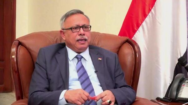 عبد العزيز بن حبتور رئيس وزراء حكومة الإنقاذ في صنعاء - سبوتنيك عربي