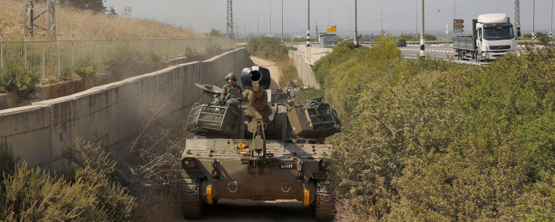 الحدود بين لبنان وإسرائيل - وصول الجيش الإسرائيلي والوحدات العسكرية إلى الحدود اللبنانية الإسرائيلية، 26 يوليو 2020 - سبوتنيك عربي, 1920, 20.07.2021