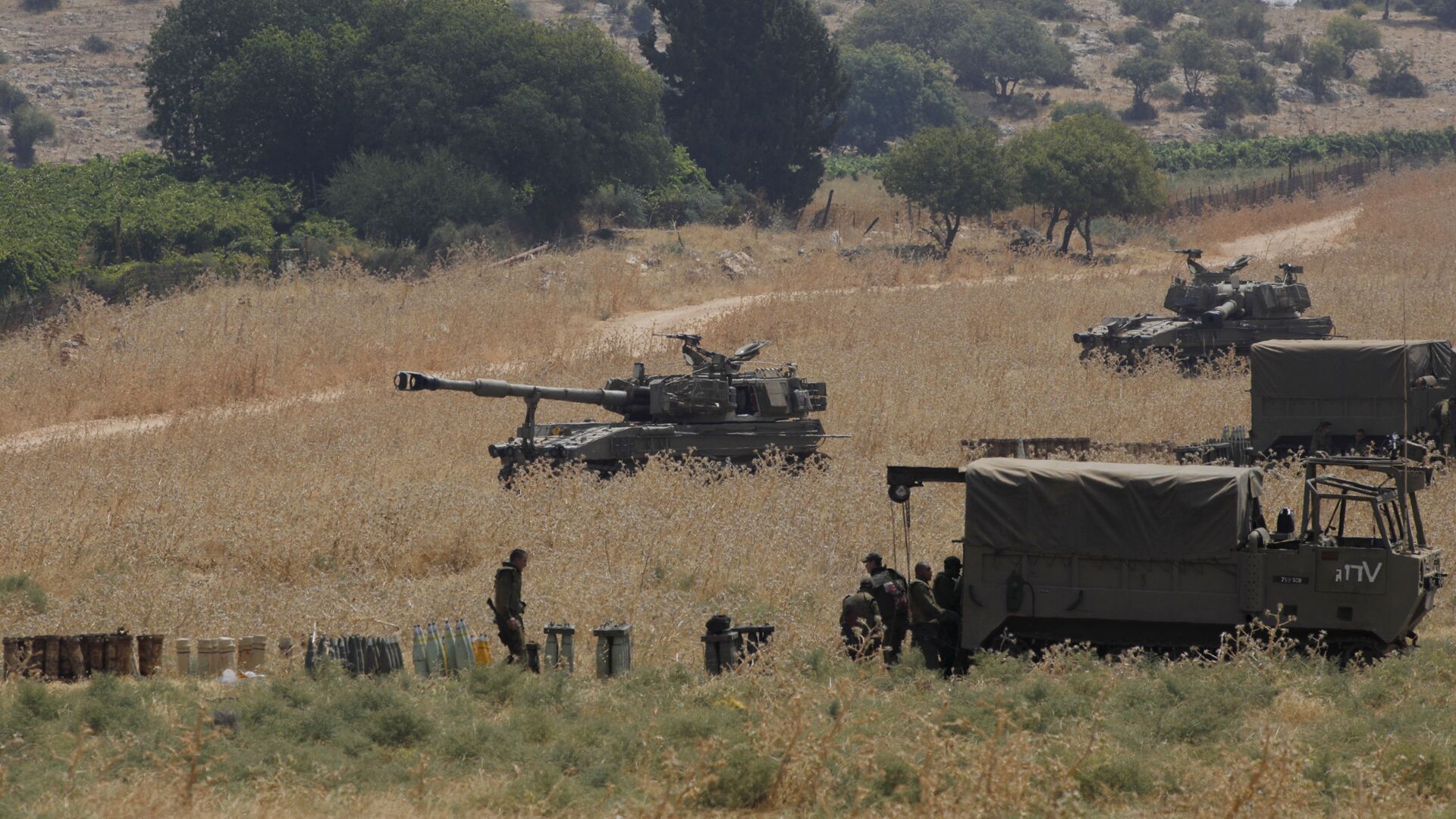 الحدود بين لبنان وإسرائيل - وصول الجيش الإسرائيلي والوحدات العسكرية إلى الحدود اللبنانية الإسرائيلية، 27 يوليو 2020 - سبوتنيك عربي, 1920, 17.05.2021