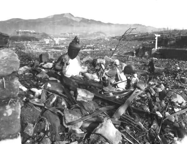 مشهد يطل على مدينة ناغازاكي المدمرة، 24 سبتمبر/ أيلول 1945 - سبوتنيك عربي