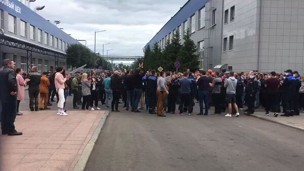 إضراب موظفي مصنع بيلاز في مينسك - سبوتنيك عربي