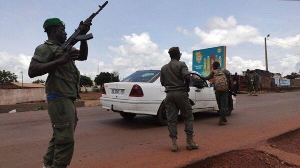 التجمع في عاصمة مالي دعما للتمرد العسكري - سبوتنيك عربي