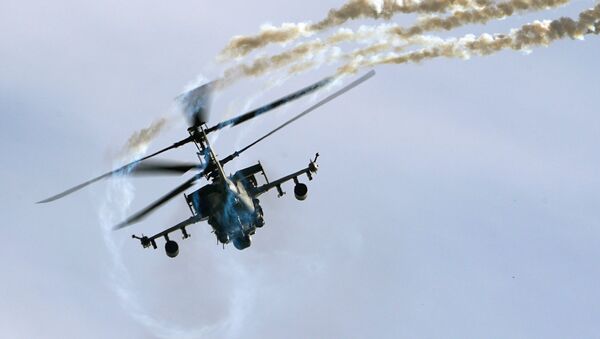 عرض جوي عسكري في منتدى أرميا 2020 في كوبينكا بضواحي موسكو - المروحية الهجومية كا - 52 (ألغاتور) - سبوتنيك عربي
