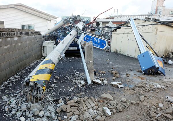 آثار إعصار مايساك في مدينة أولسان، كوريا الجنوبية 3 سبمتبر 2020 - سبوتنيك عربي