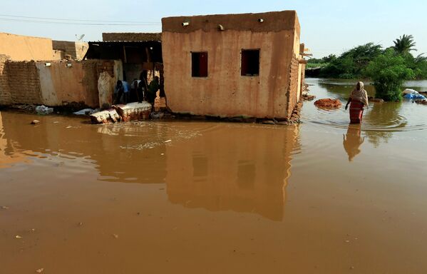 تداعيات فيضان مياه النيل الأزرق في منطقة أم درمان في السودان، 7 أغسطس 2020 - سبوتنيك عربي