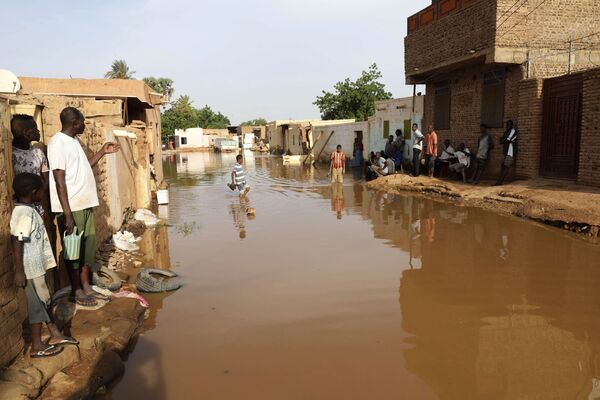 تداعيات فيضان مياه النيل الأزرق في منطقة أم درمان في السودان، 26 أغسطس 2020 - سبوتنيك عربي