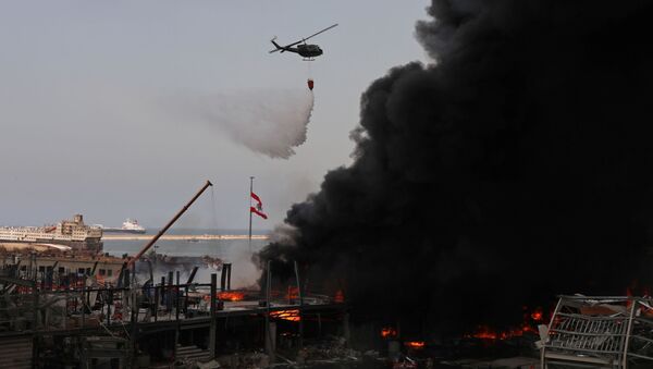  اندلاع حريق كبير في مرفأ بيروت، لبنان 10 سبتمبر 2020 - سبوتنيك عربي