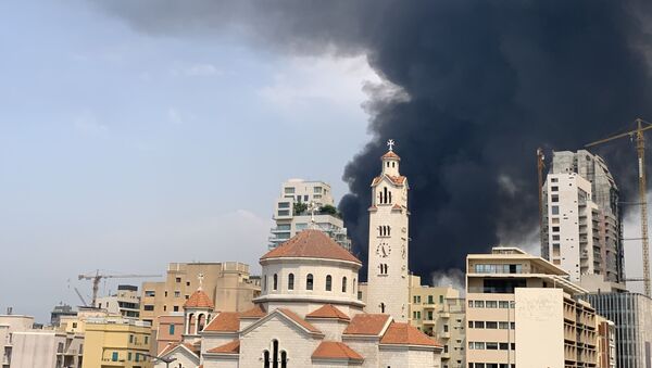  حريق كبير في مرفأ بيروت، لبنان 10 سبتمبر 2020 - سبوتنيك عربي