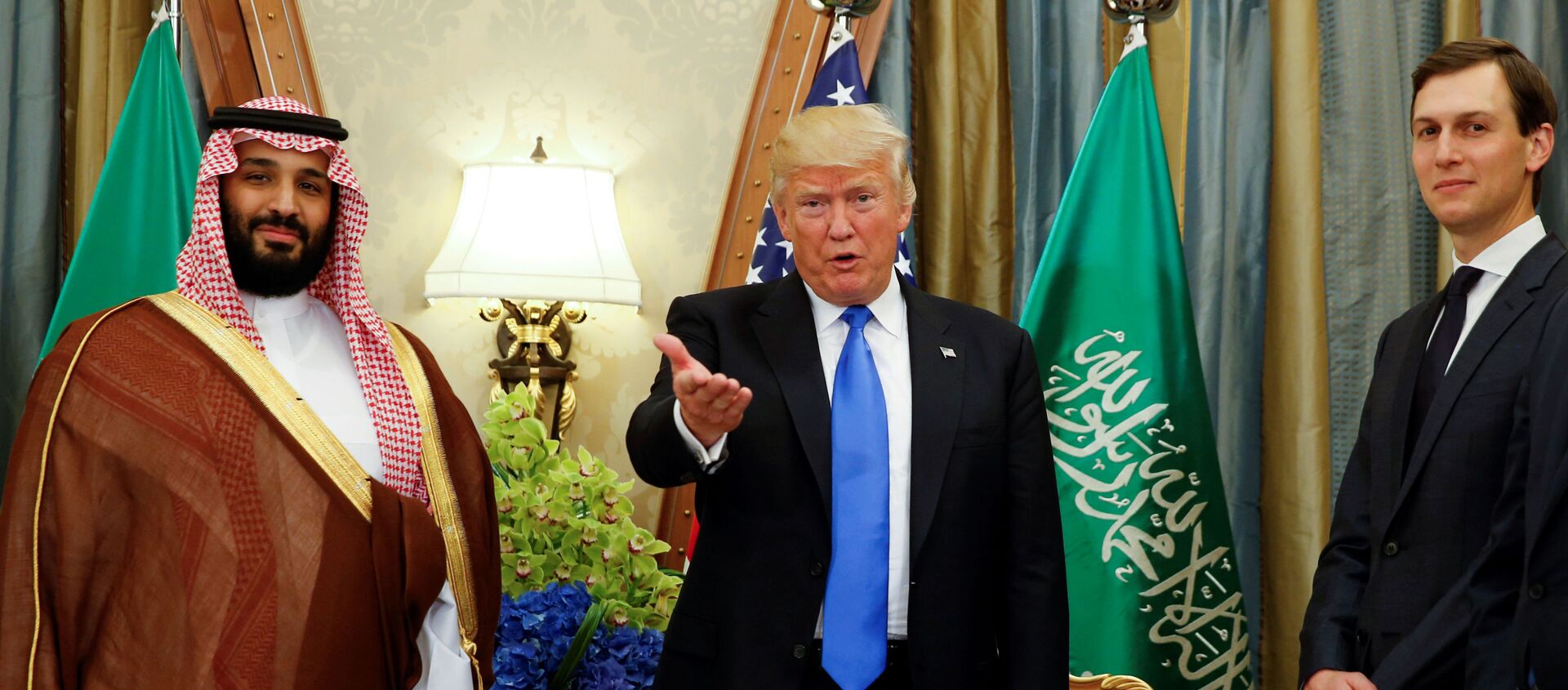 صورة أرشيفية تعبيرية  - الرئيس الأمريكي دونالد ترامب يلتقي مع الأمير محمد بن سلمان في الرياض، السعودية 20 مايو 2017 - سبوتنيك عربي, 1920, 10.12.2020