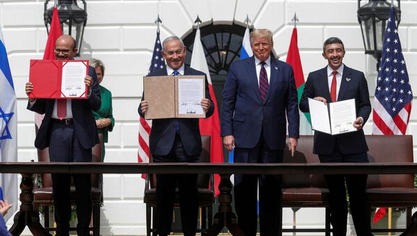 توقيع اتفاق السلام بين الإمارات والبحرين وإسرائيل في حضور الرئيس الأمريكي دونالد ترامب 15 سبتمبر أيلول - سبوتنيك عربي