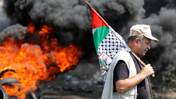 احتجاجات ضد تطبيع العلاقات بين إسرائيل و دول الخليج، الضفة الغربية 18 سبتمبر 2020 - سبوتنيك عربي