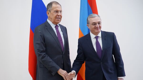 لقاء وزير الخارجية الروسي لافروف مع وزير خارجية أرمينيا زوهراب مناتساكانيان - سبوتنيك عربي