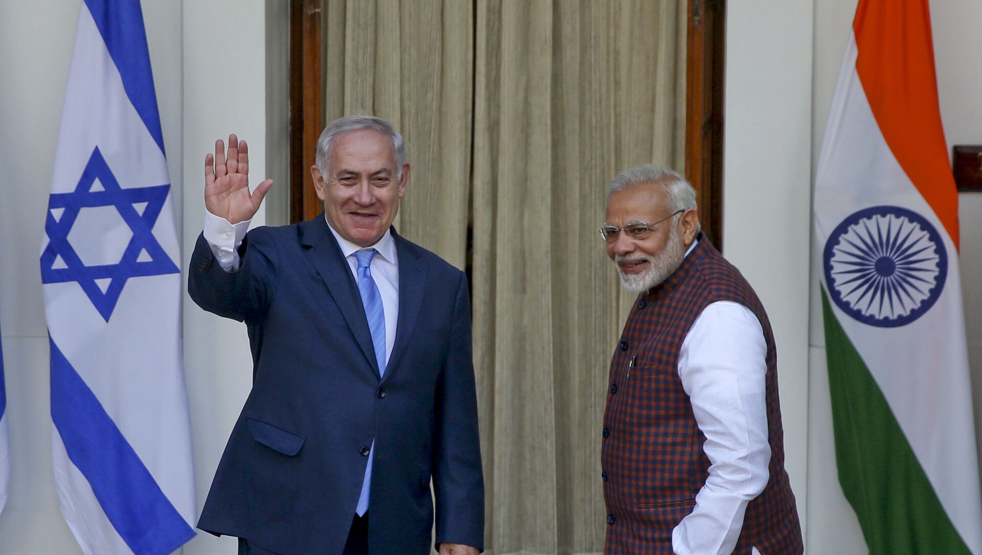 رئيس الوزراء الإسرائيلي بنيامين نتنياهو مع نظيره الهندي ناريندرا مودي  - سبوتنيك عربي, 1920, 26.02.2021