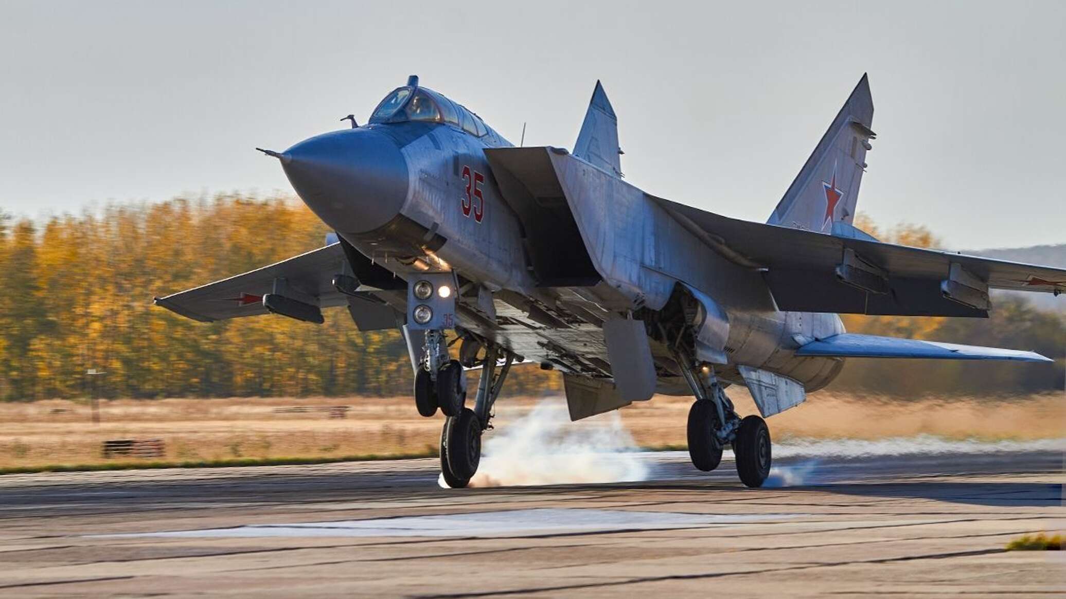 مقاتلة "ميغ-31" روسية تعترض طائرة نرويجية وتمنعها من اختراق الحدود