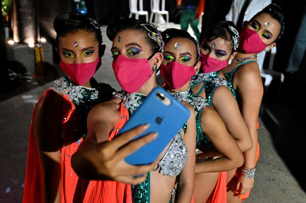  مهرجان رقص السالسا العالمي بنسخته الـ 15 في مدينة كاليه، كولومبيا 10 أكتوبر 2020 - سبوتنيك عربي