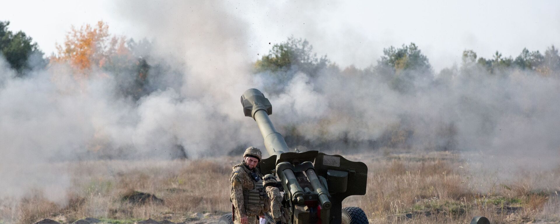 مناورات الجيش الأوكراني في إقليم كييفسكايا، مدفع هاوتزر دي - 20، أوكرانيا - سبوتنيك عربي, 1920, 03.12.2022