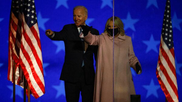 الانتخابات الرئاسية الأمريكية �2020، جو بايدن وزوجته جيل بايدن، 4 نوفمبر 2020 - سبوتنيك عربي