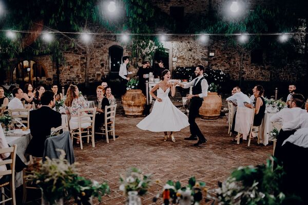  تصوير المصور الإيطالي ميركو توراتي، المتأهل إلى نهائي فئة التصوير منصة الرقص من المسابقة الدولية مصور الزفاف لعام 2020 - سبوتنيك عربي