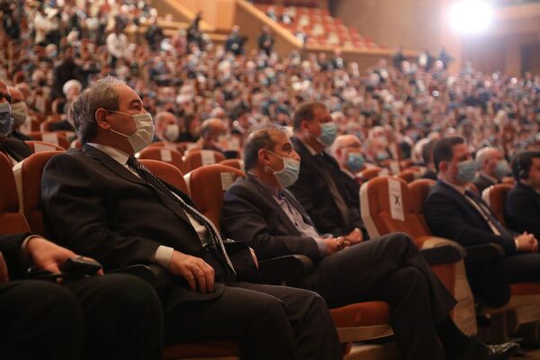 كلمة الرئيس بشار الأسد في افتتاح المؤتمر الدولي حول عودة اللاجئين السوريين كلمة الرئيس بشار الأسد في افتتاح المؤتمر الدولي حول عودة اللاجئين السوريين - سبوتنيك عربي