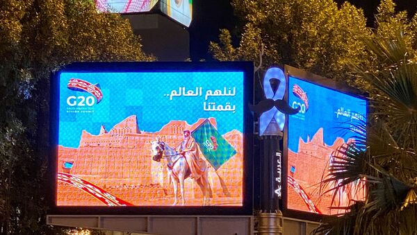 إعلانات قمة رئاسة مجموعة العشرين في شوارع الرياض، المملكة العربية السعودية، 19 نوفمبر/ تشرين الثاني 2020 - سبوتنيك عربي
