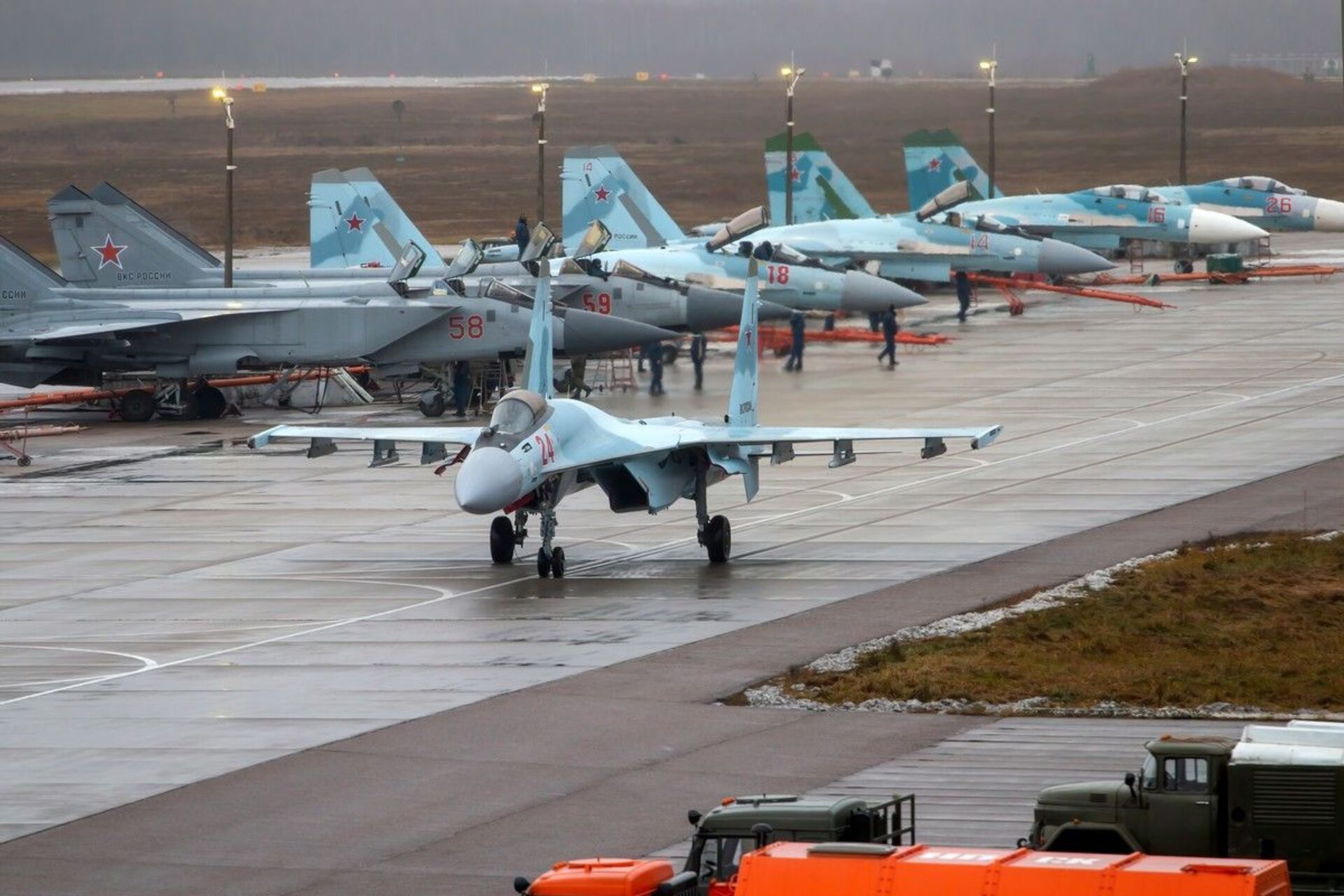 مناورات الطيران الحربي الروسي لمقاتلات «سو-25» و «ميغ- 31» التابعة للمنطقة الغربية لشرق روسيا، في مقاطعة تفير، 23-24 نوفمبر 2020 - سبوتنيك عربي, 1920, 23.11.2021