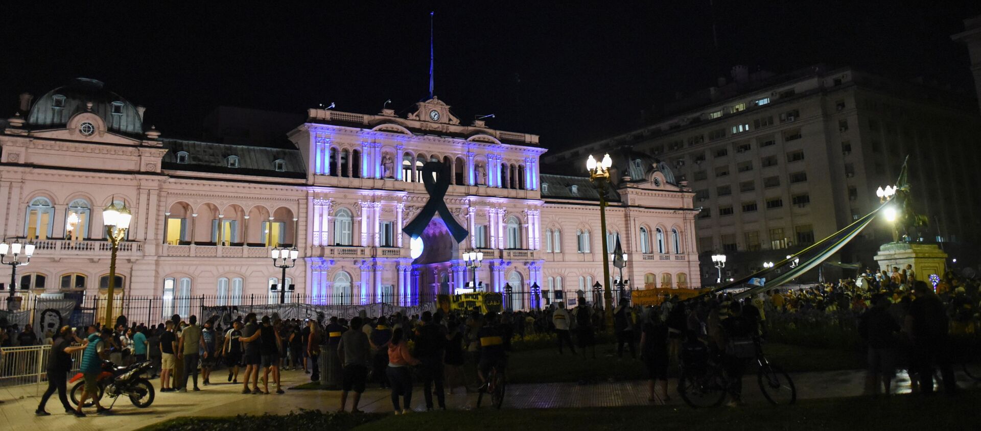 القصر الرئاسي في الأرجنتين يودع دييغو مارادونا - سبوتنيك عربي, 1920, 11.07.2021