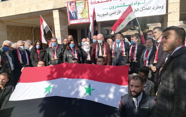 جمع التوقيعات في حلب لاستعادة هاتاي - سبوتنيك عربي