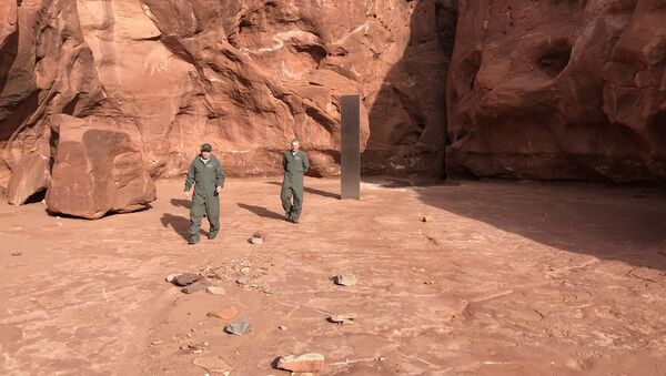 اكتشاف متراصة معدنية في صحراء يوتا الأمريكية - سبوتنيك عربي