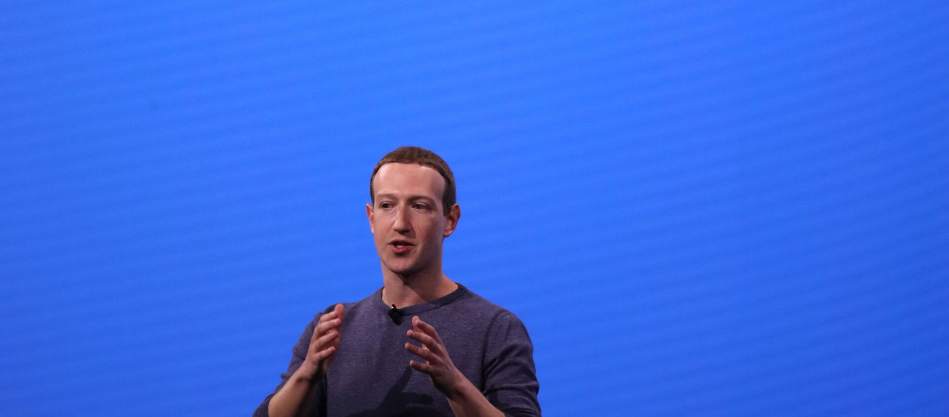 كاليفورنيا - 30 أبريل: الرئيس التنفيذي لشركة فيسبوك مارك زوكربيرج يتحدث خلال مؤتمر : مطورون فيسبوك  في 30 أبريل 2019 في سان خوسيه ، - سبوتنيك عربي, 1920, 05.10.2021