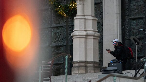 مسلح يفتح النار على حفل أمام كاتدرائية في نيويورك - سبوتنيك عربي