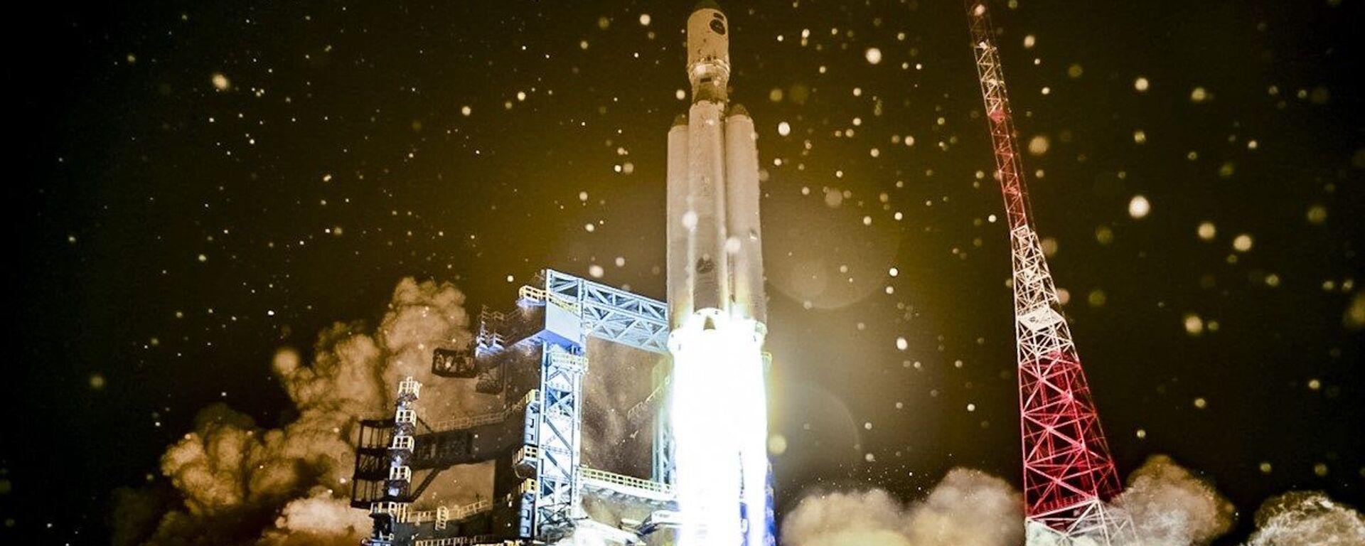صاروخ أنغارا -أ5 الروسي ينطلق من قاعدة بليسيتسك الفضائية في شمال روسيا، 14 ديسمبر 2020 - سبوتنيك عربي, 1920, 22.10.2022