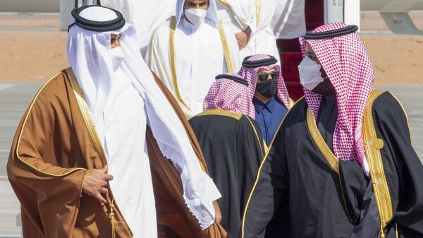 ولي العهد السعودي محمد بن سلمان مع أمير دولة قطر تميم بن حمد  - سبوتنيك عربي