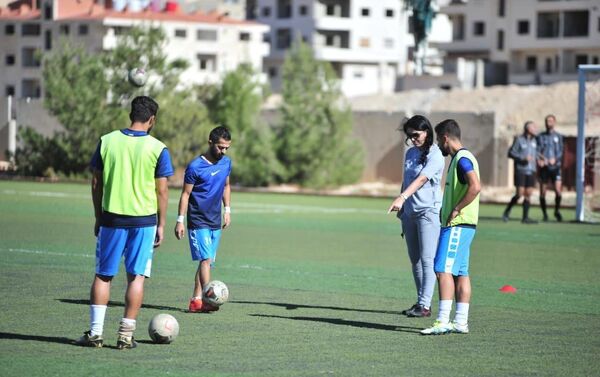 مها جنود تتحدث لـسبوتنيك عن هموم النساء العربيات مع كرة القدم - سبوتنيك عربي
