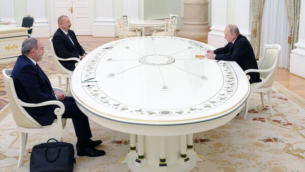 مباحثات الرئيس الروسي مع رئيس الوزراء الأرميني والرئيس الأذربيجاني - سبوتنيك عربي
