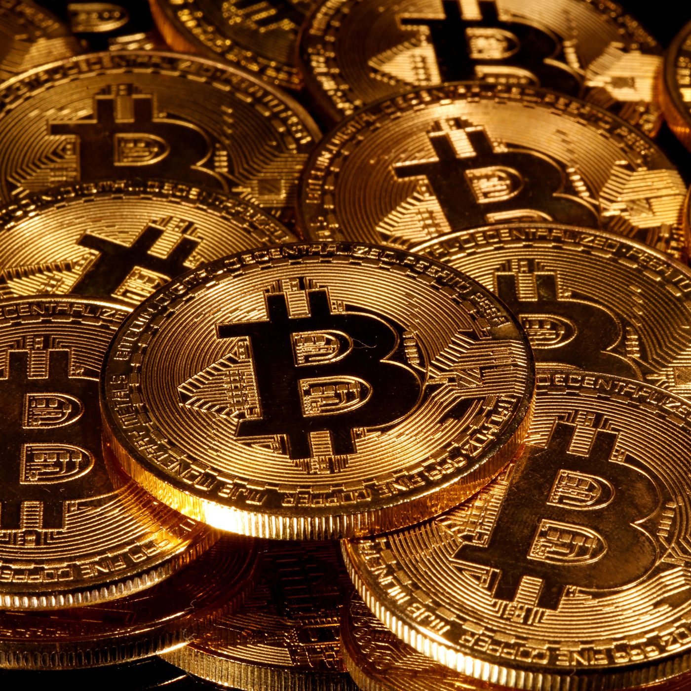 بيتكوين فوق 30 ألف دولار وارتفعت قيمتها السوقية إلى 595.48 مليار