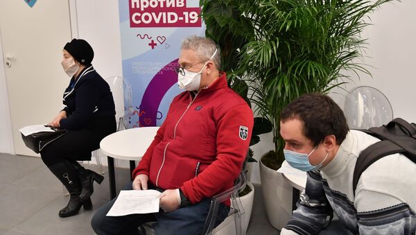 بدء حملة التطعيم واسعة النطاق بلقاح سبوتنيك V الروسي ضد فيروس كورونا في موسكو، روسيا، 18 يناير 2021 - سبوتنيك عربي