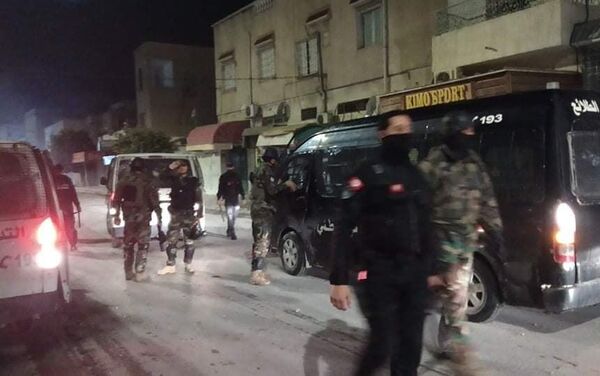 قوات الأمن التونسية تنتشر في حي التضامن بالعاصمة - سبوتنيك عربي