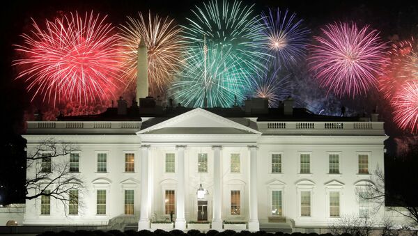 رئيس الولايات المتحدة جو بايدن، والسيدة الأولى جيل بايدن، البيت الأبيض، واشنطن، 21 يناير 2021 - سبوتنيك عربي