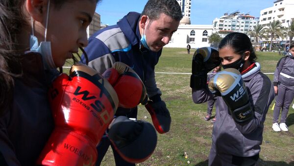فتيات من غزة يقتحمن رياضة الملاكمة - سبوتنيك عربي