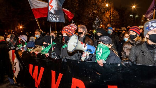 احتجاجات في وارسو ضد قانون الإجهاض الجديد، بولندا  27 يناير 2021 - سبوتنيك عربي