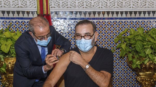 ملك المغرب يتلقى الجرعة الاولى من لقاح ضد فيروس كورونا - سبوتنيك عربي