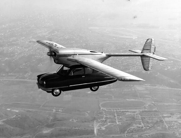 كونفير موديل 118 (Convair Model 118)، نموذج أولي لسيارة طائرة في عام 1947، أثناء الطيران. - سبوتنيك عربي