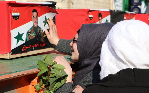 46 جنديا فلسطينيا وسوريا يرقدون في أضرحتهم بعد 1400 يوم - سبوتنيك عربي