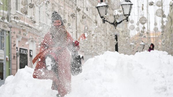 تساقط الثلج في العاصمة الروسية موسكو - سبوتنيك عربي