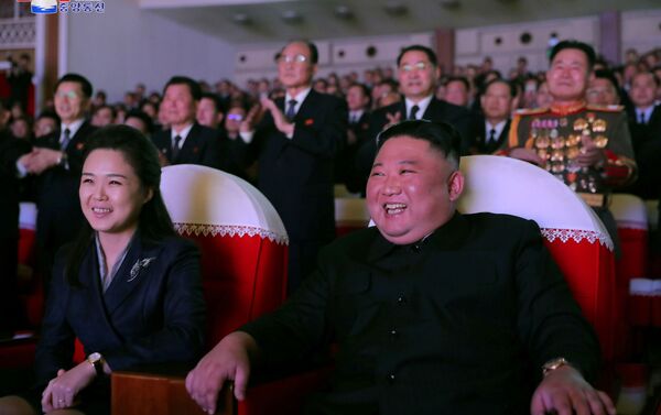 ظهور زوجة الزعيم الكوري الشمالي، ري سول جو لأول مرة منذ عام - سبوتنيك عربي