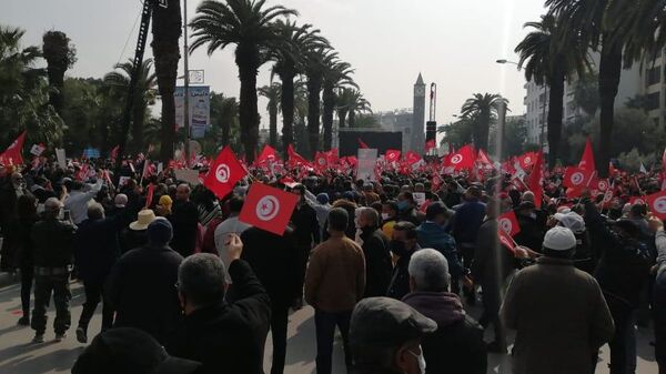 مسيرة حاشدة لأنصار حركة النهضة في شارع الحبيب بورقيبة، تونس، 27 فبراير/ شباط 2021 - سبوتنيك عربي