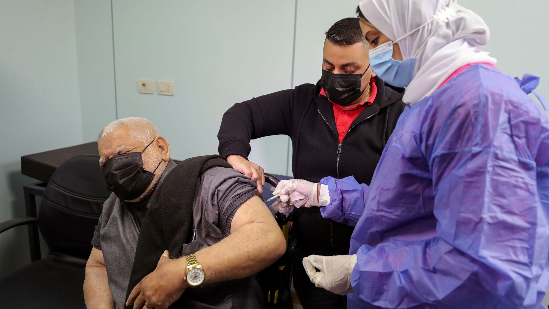  بدء تطعيم واسع النطاق في مصر ضد فيروس كورونا (كوفيد-19)، القاهرة، 4 مارس 2021 - سبوتنيك عربي, 1920, 12.09.2021