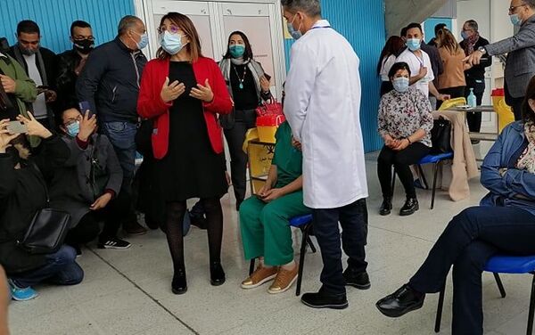 انطلاق حملة التطعيم ضد كورونا في تونس باستخدام لقاح سبوتنيك - سبوتنيك عربي