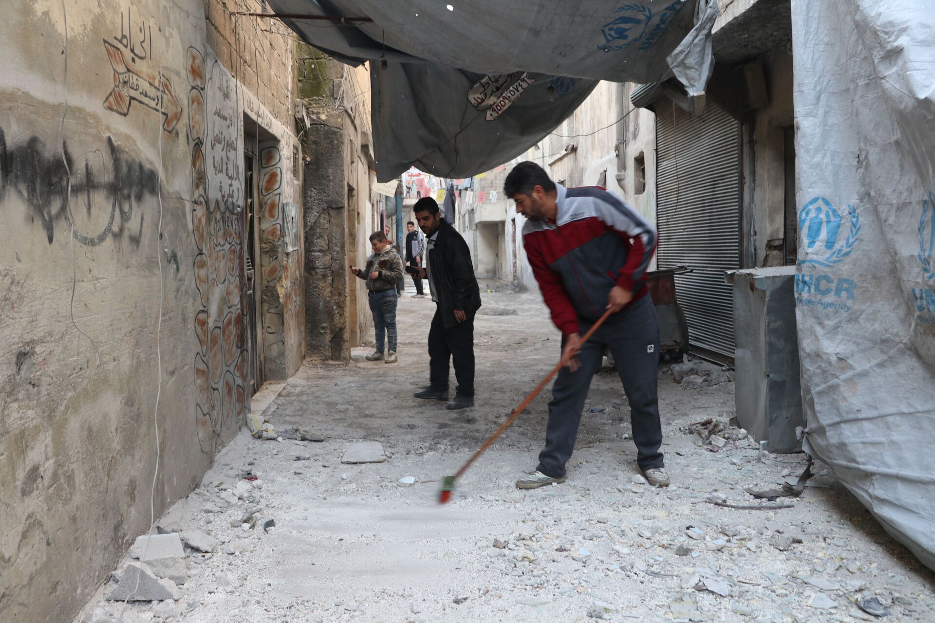 سوريا... مقتل مدنيين بقصف صاروخي للفصائل التركمانية على حلب... صور - سبوتنيك عربي, 1920, 21.03.2021