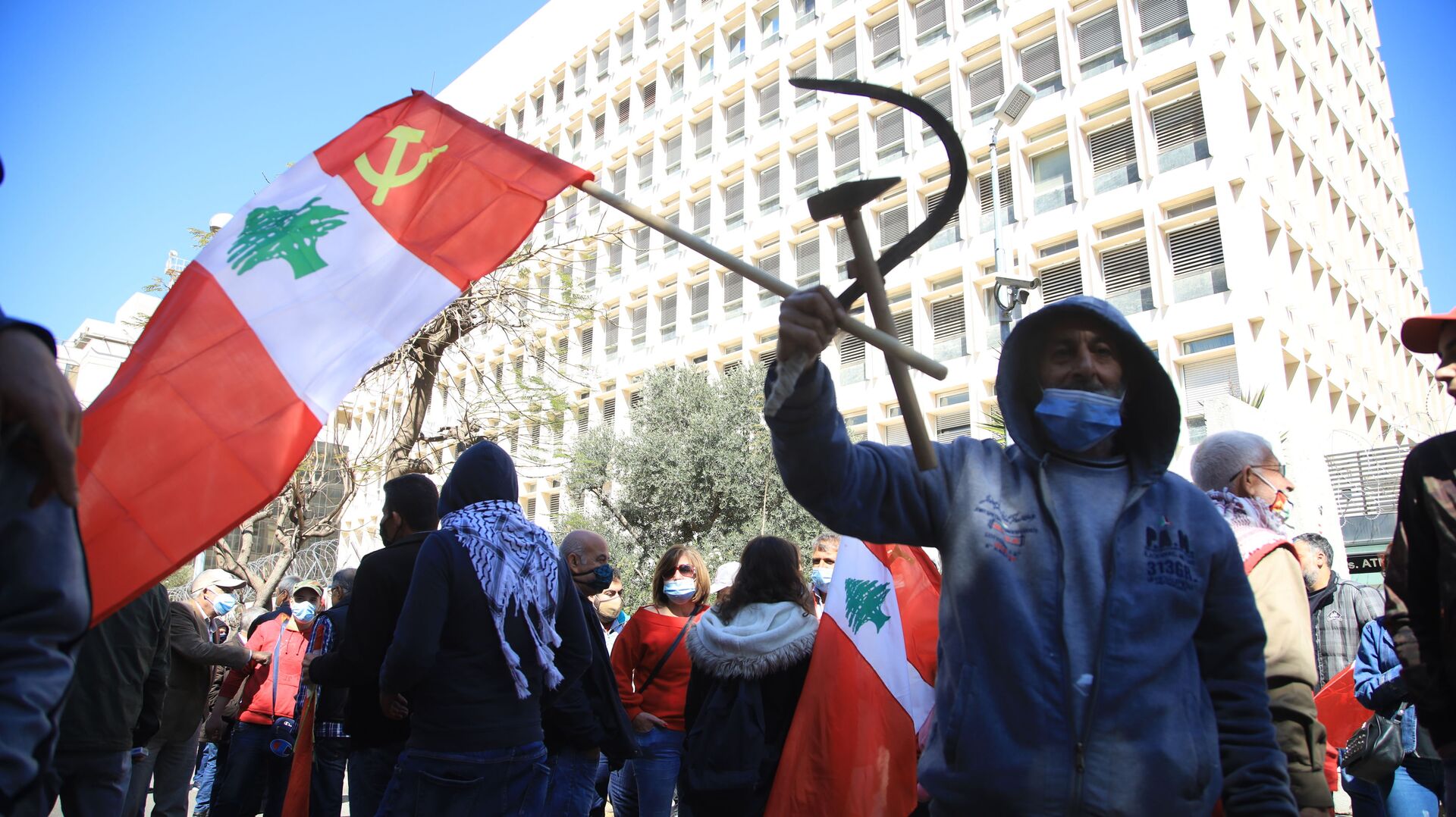 الحزب الشيوعي اللبناني يطلق الموجة الثانية للانتفاضة الشعبية... فيديو - سبوتنيك عربي, 1920, 28.03.2021